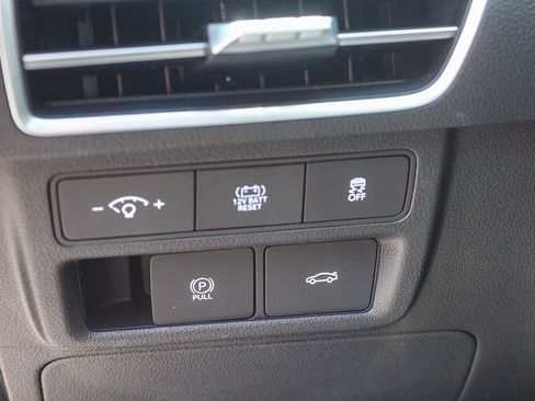 Certified 2025 Hyundai Sonata SEL FWD image 28