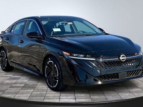 New 2026 Nissan Sentra SR image 2