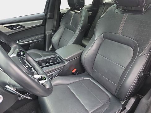 Used 2021 Jaguar F-PACE R-Dynamic S image 18