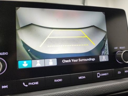 Used 2025 Honda Civic Sport image 3