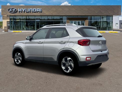 New 2026 Hyundai Venue SEL FWD image 4