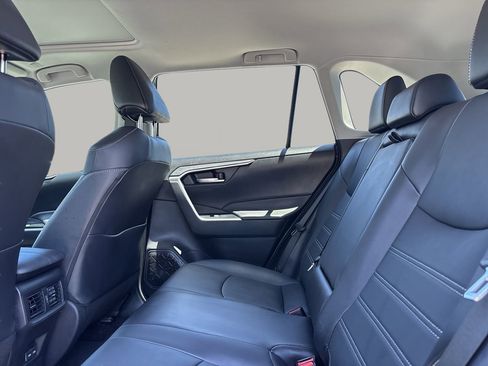 Used 2023 Toyota RAV4 XLE Premium FWD image 17