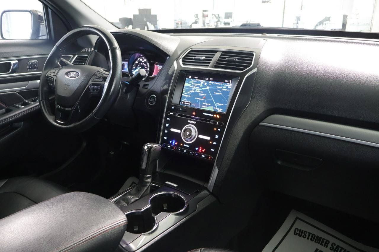 Used 2018 Ford Explorer Sport AWD/4WD image 36