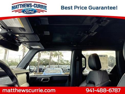 New 2025 Ford Bronco Outer Banks w/ Sasquatch Package image 11