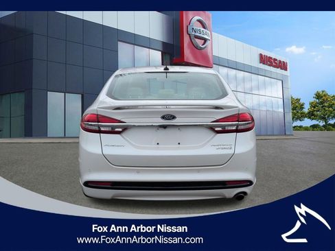 Used 2017 Ford Fusion Platinum image 4