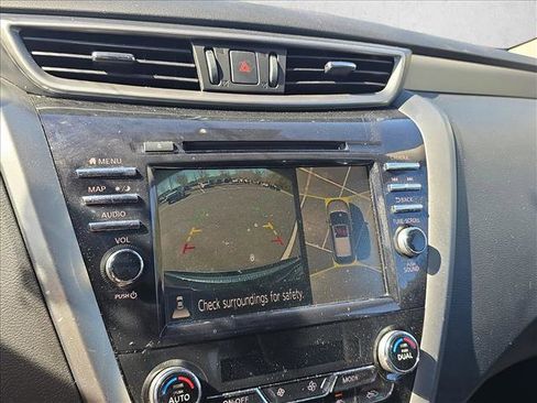 Used 2024 Nissan Murano SL image 12