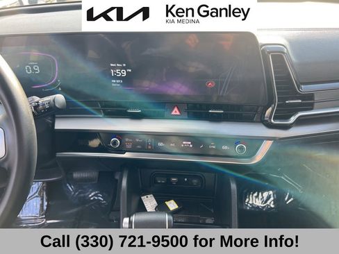 Certified 2025 Kia Sportage EX image 36