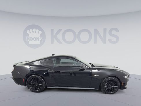 Used 2024 Ford Mustang GT Premium image 8
