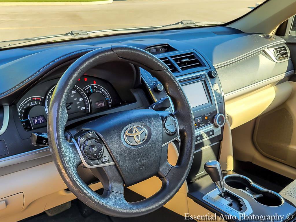 Used 2013 Toyota Camry LE FWD image 9