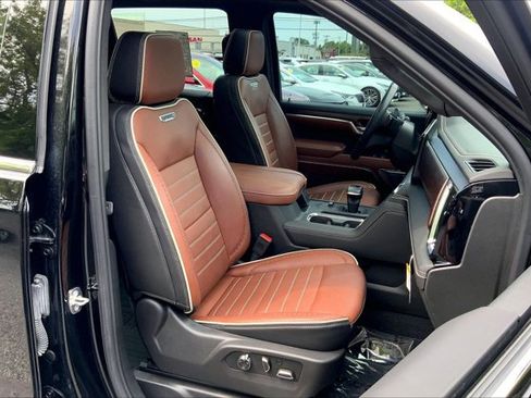 Used 2024 GMC Sierra 1500 Denali Ultimate AWD/4WD image 6