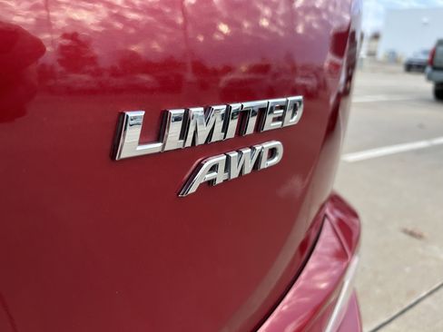 Certified 2018 Toyota RAV4 Limited image 9