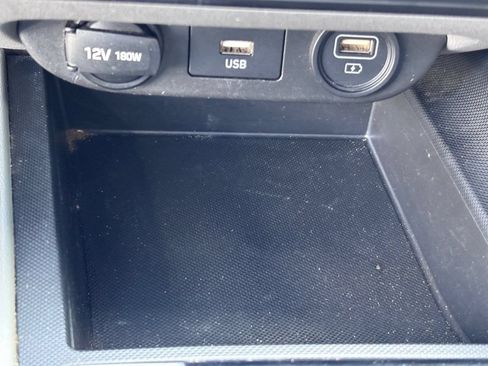 Used 2021 Hyundai Elantra SEL FWD image 31