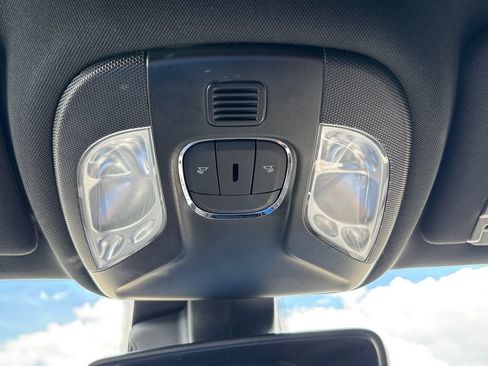 Used 2025 Jeep Compass Trailhawk AWD/4WD image 38
