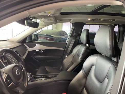 Used 2016 Volvo XC90 T6 Momentum image 14