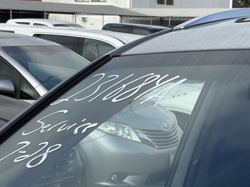Certified 2025 Toyota Grand Highlander AWD Hybrid image 10