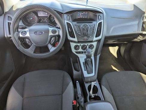 Used 2013 Ford Focus SE FWD image 28