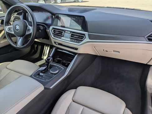 Used 2023 BMW M440i M440i w/ Premium Package image 17