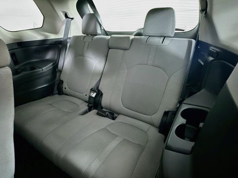 Used 2023 Honda Pilot LX image 27
