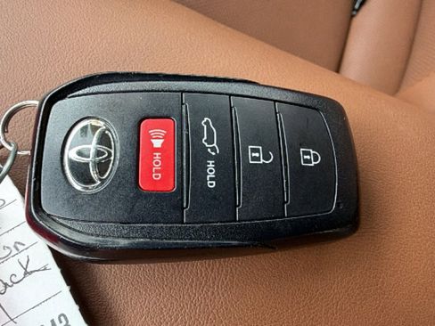 Certified 2025 Toyota Crown Signia AWD/4WD image 29