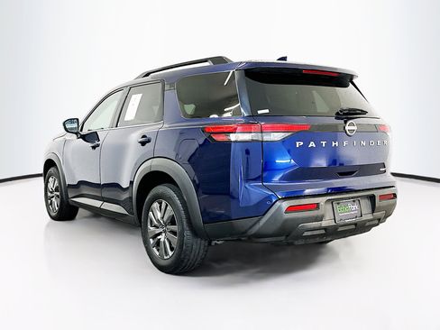 Used 2025 Nissan Pathfinder SV AWD/4WD image 5