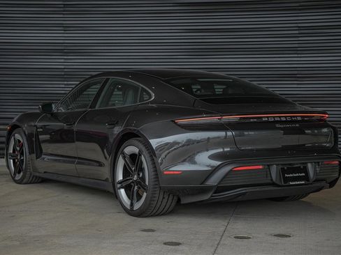 New 2025 Porsche Taycan 4S image 3