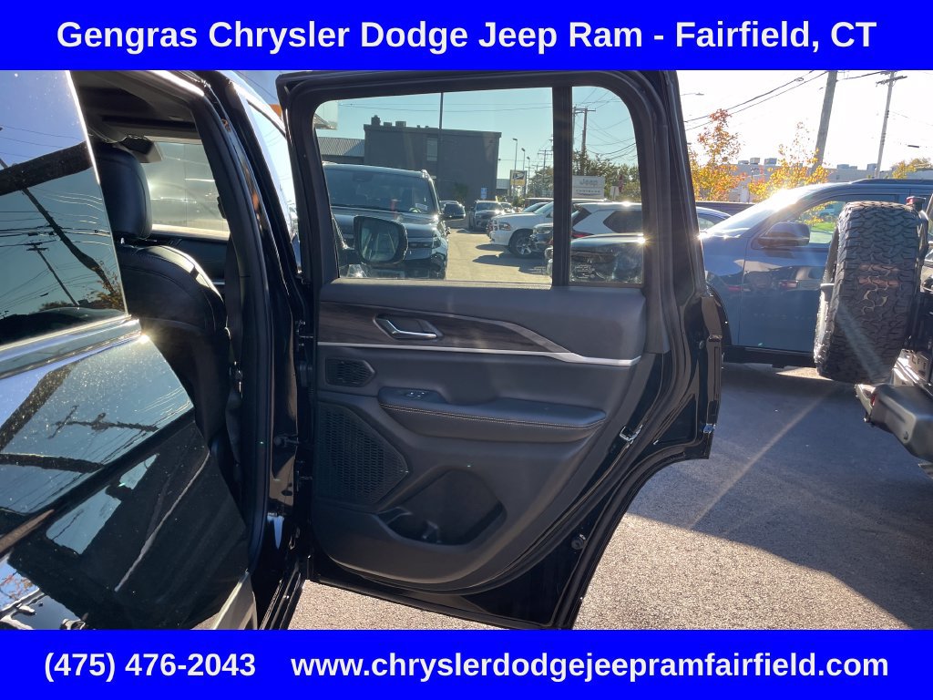 Certified 2026 Jeep Grand Cherokee Limited AWD/4WD image 24