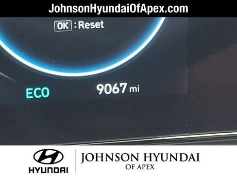 Used 2025 Hyundai Elantra Limited FWD image 15