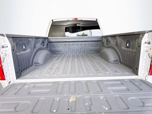Used 2017 Ford F150 XLT w/ Equipment Group 302A Luxury AWD/4WD image 27