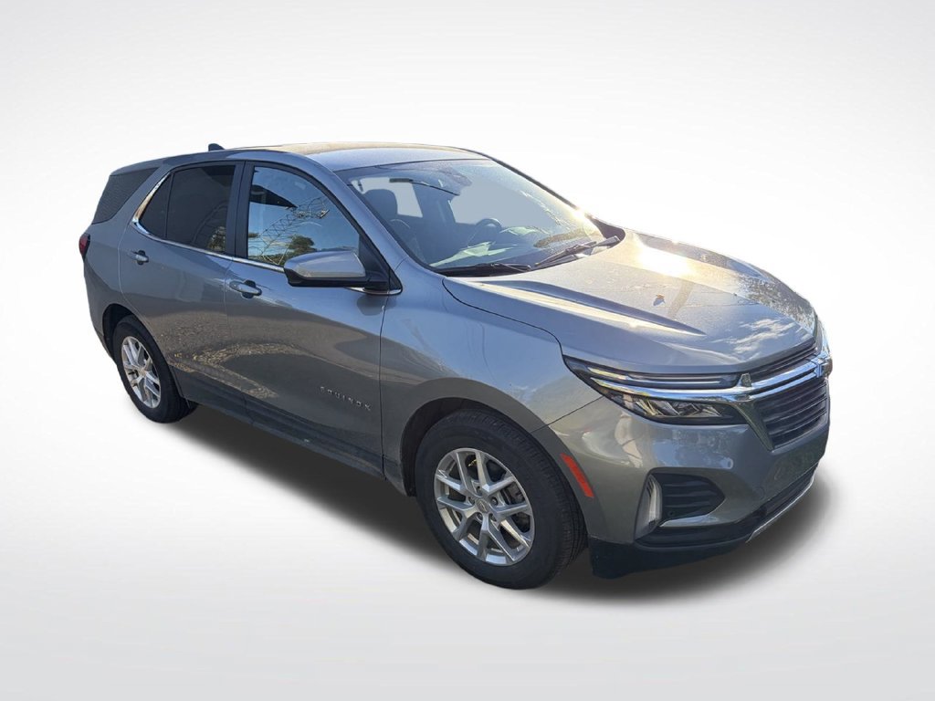 Used 2024 Chevrolet Equinox LT w/ LPO, Floor Liner Package FWD image 9