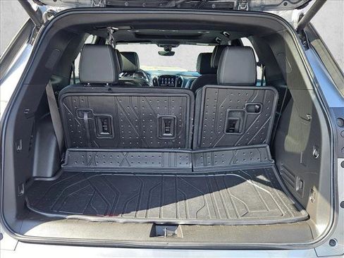 Used 2023 Chevrolet Traverse Premier w/ LPO, Floor Liner Package FWD image 6