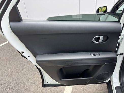 Used 2024 Hyundai Ioniq 5 SEL RWD image 38