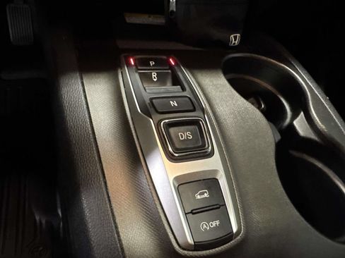 Used 2022 Honda Pilot TrailSport image 27