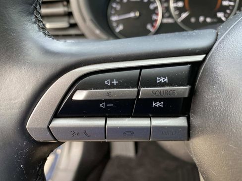 Used 2022 MAZDA MAZDA3 s image 16