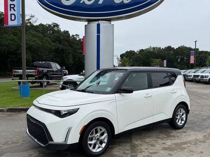 Used 2023 Kia Soul S