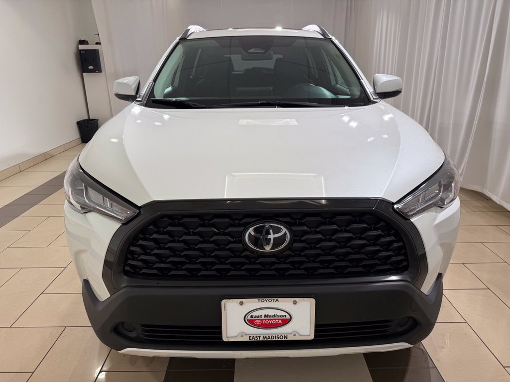 Certified 2023 Toyota Corolla Cross LE w/ Moonroof Package AWD/4WD image 8
