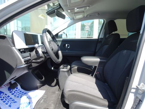 Used 2024 Hyundai Ioniq 5 SEL image 8