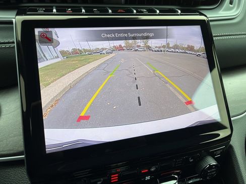 New 2025 Jeep Grand Cherokee L Limited w/ Black Appearance Package image 4