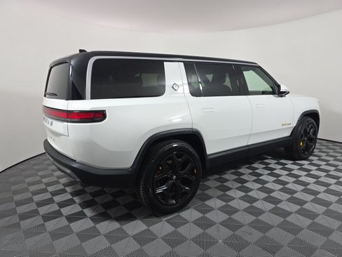 Used 2023 Rivian R1S Adventure AWD/4WD image 5