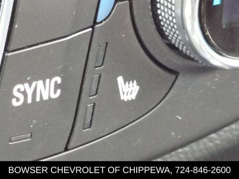 Used 2023 Chevrolet Traverse RS image 17