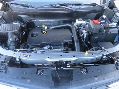 Used 2025 Chevrolet Equinox LT image 12