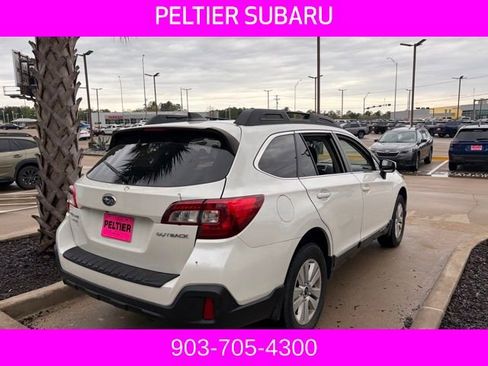 Used 2018 Subaru Outback 2.5i Premium image 20
