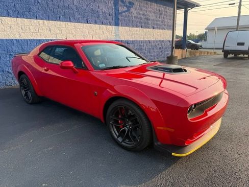Used 2022 Dodge Challenger R/T Scat Pack RWD image 3