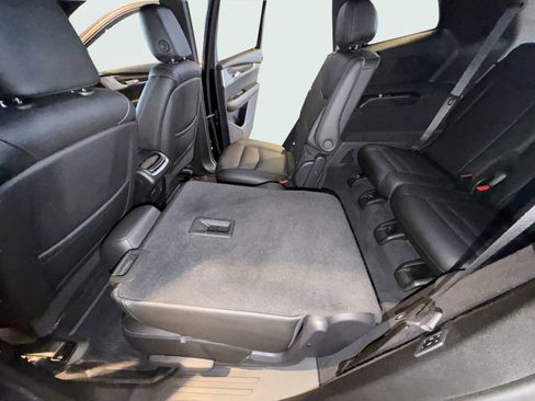 Used 2021 Cadillac XT6 Sport image 18