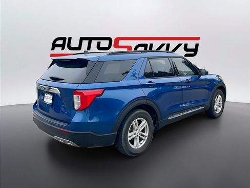Used 2022 Ford Explorer XLT w/ Equipment Group 202A RWD image 7