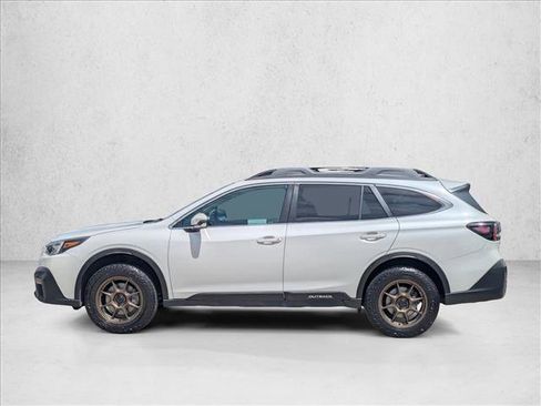 Used 2022 Subaru Outback Premium AWD/4WD image 9
