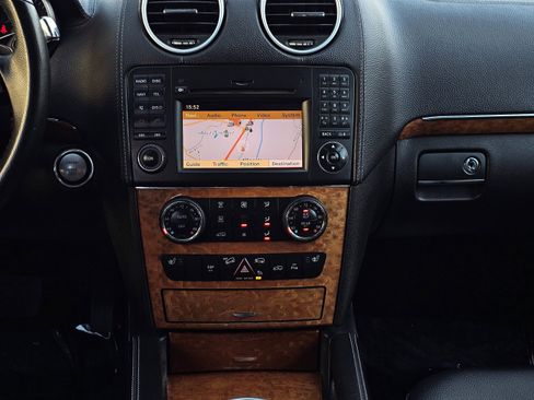 Used 2009 Mercedes-Benz GL 450 4MATIC image 24