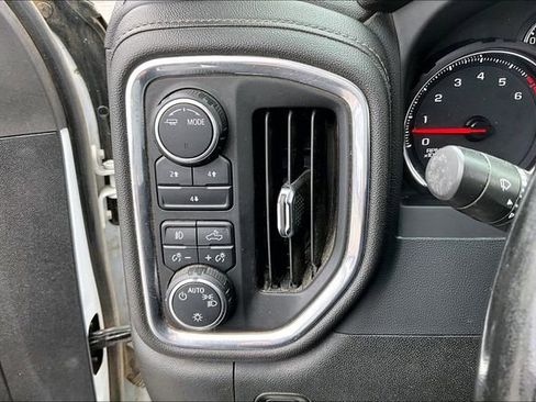 Used 2023 Chevrolet Silverado 2500 LT w/ Convenience Package image 16