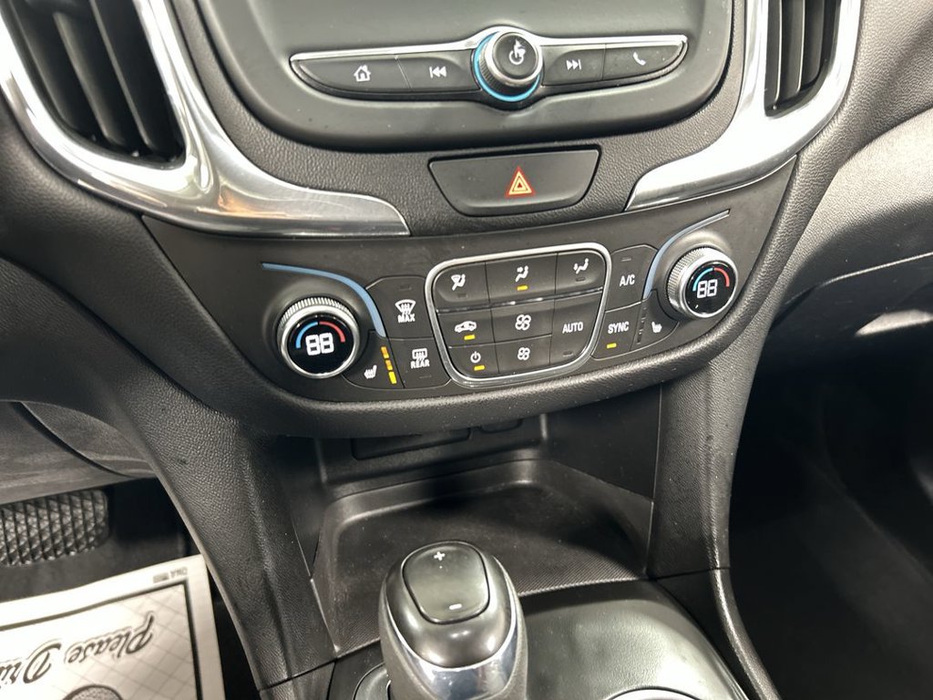 Used 2020 Chevrolet Equinox LT AWD/4WD image 16
