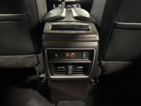 Used 2023 Nissan Murano Platinum image 40