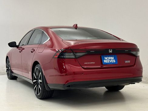 Certified 2025 Honda Accord Touring image 7